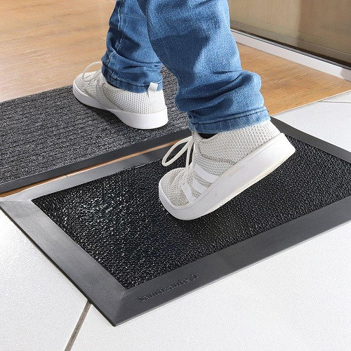 Tapete Sanitizante Preto 38cmx58cm - Kapazi